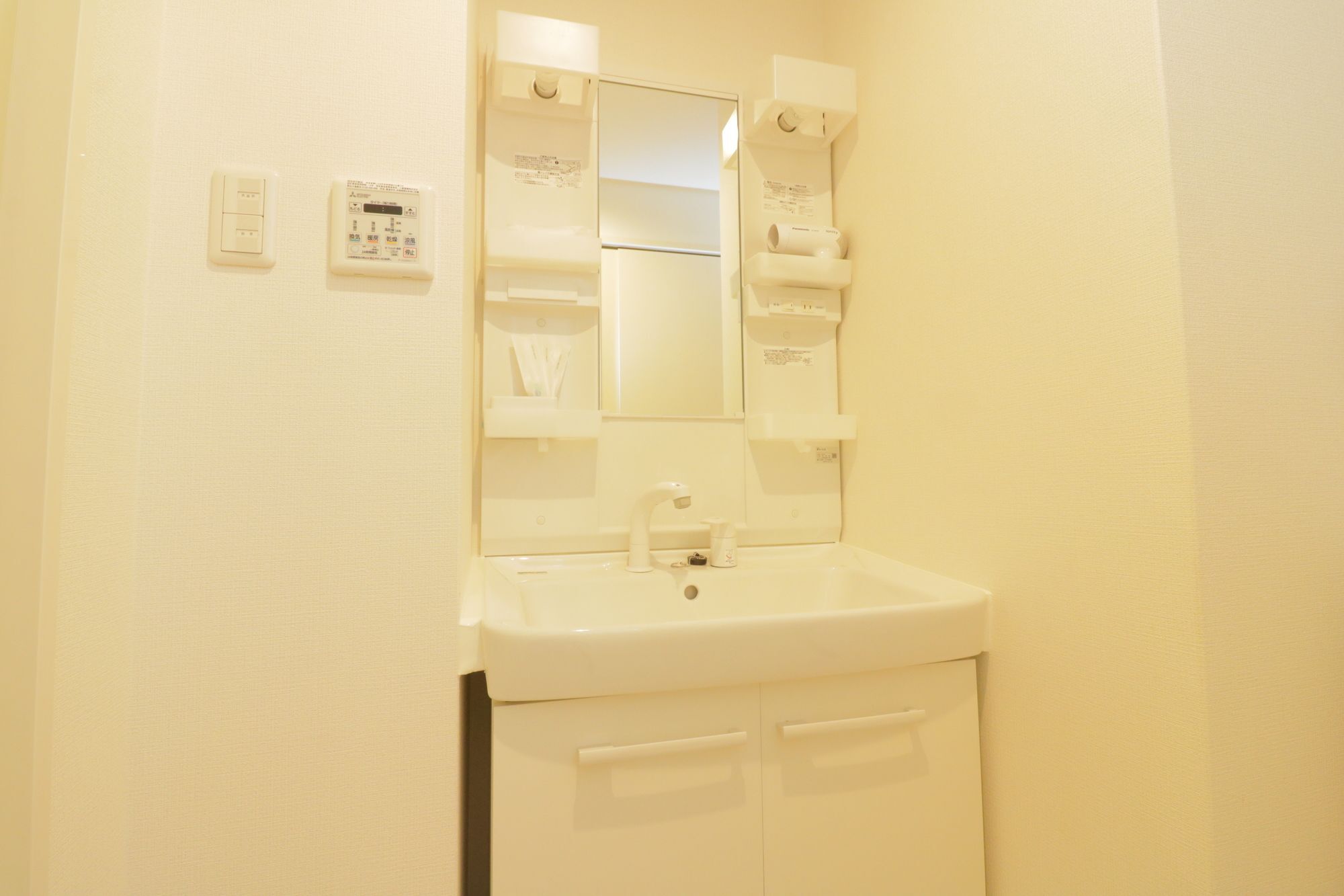 אוסקה Hg Cozy Hotel No 49 京セラドーム前 מראה חיצוני תמונה